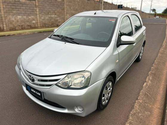 TOYOTA ETIOS 1.3 X 16V FLEX 4P MANUAL TOYOTA ETIOS 1.3 X 16V FLEX 4P MANUAL